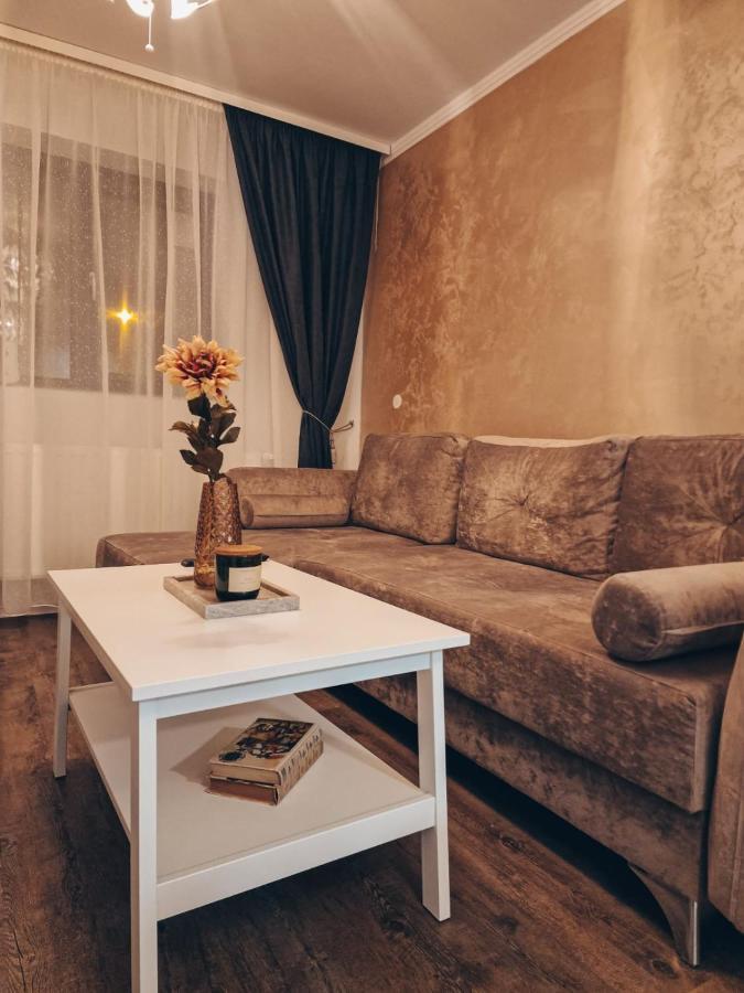 Immocity Oradea Εξωτερικό φωτογραφία