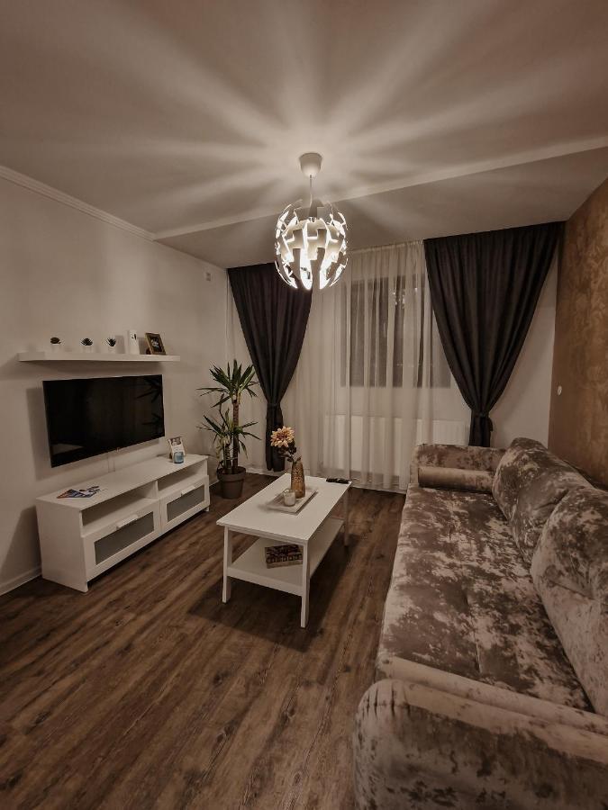Immocity Oradea Εξωτερικό φωτογραφία